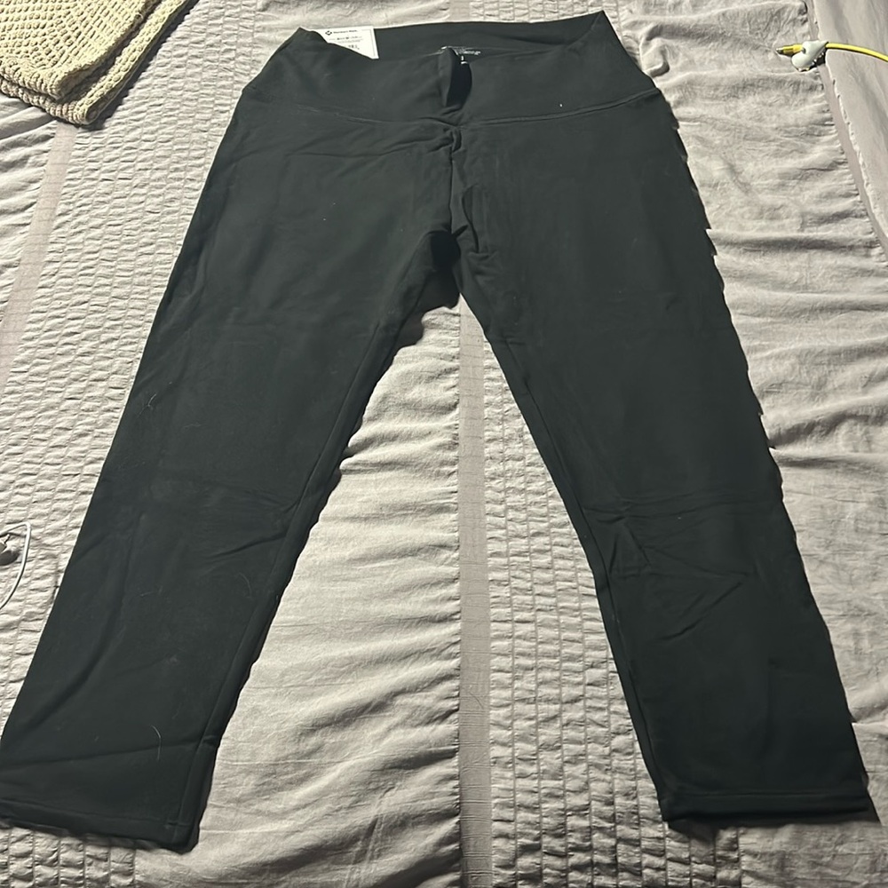 Brand new capri black leggings